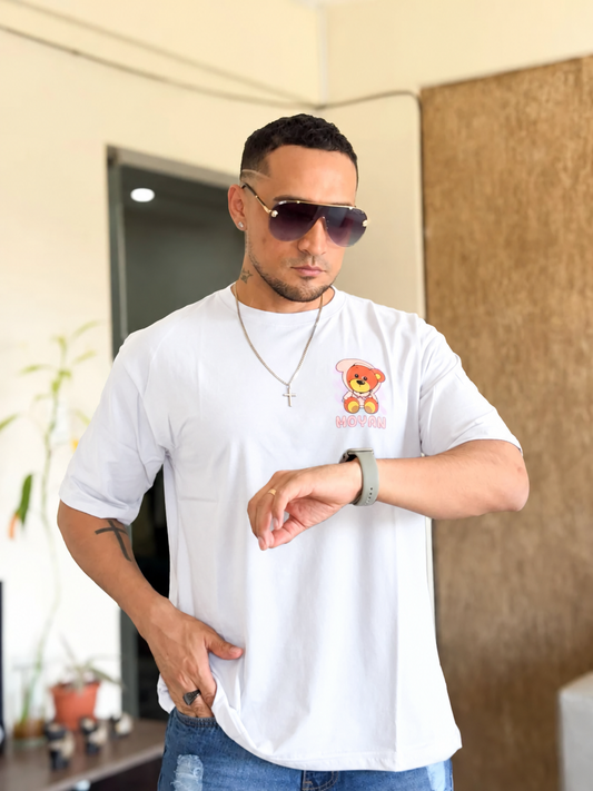 Polera oversize ratslla blanca oso moyan