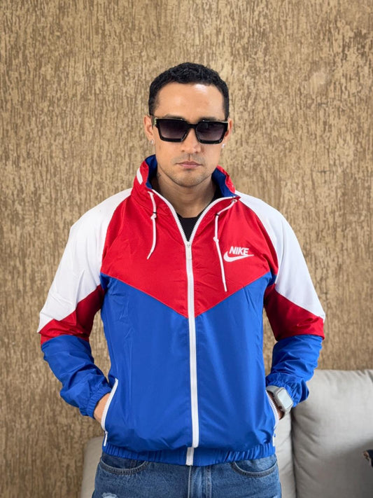 Chaqueta rompevientos nike rojo, azul y blanco