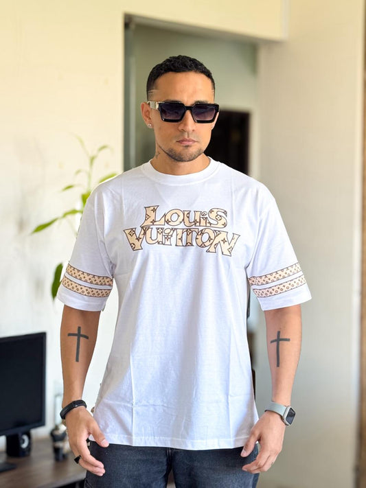 Polera Louis vuitton oversize blanca detalle mangas