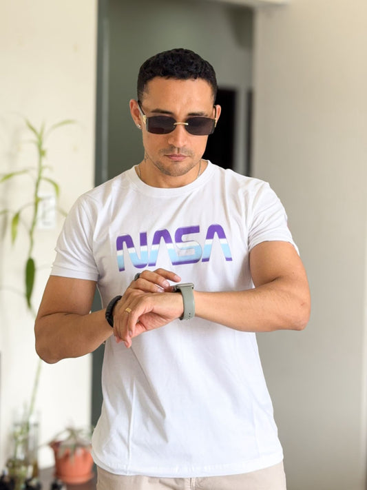 Polera nasa blanca diseños lilas