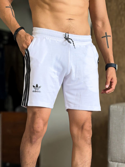Short Adidas blanco franjas negras