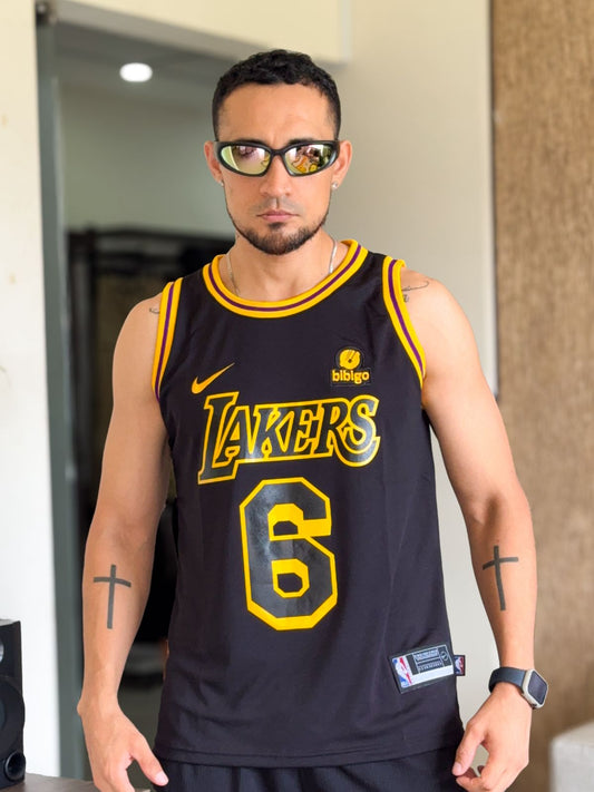 Solera Lakers Negra entera James 6
