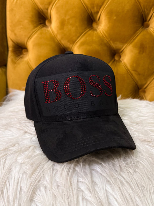 Gorra Hugo Boss Premium con Logo en Pedrería Roja