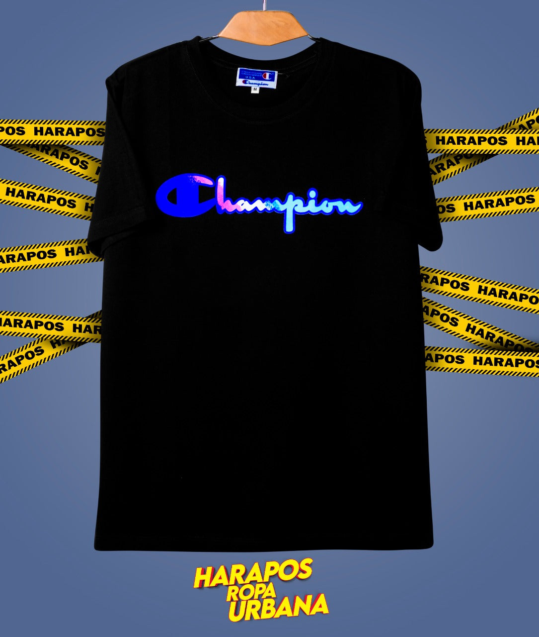 Polera champion negra letras coloridas
