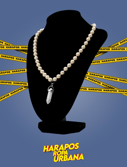 Cadena de perlas blancas con cuarzo blanco crakelado