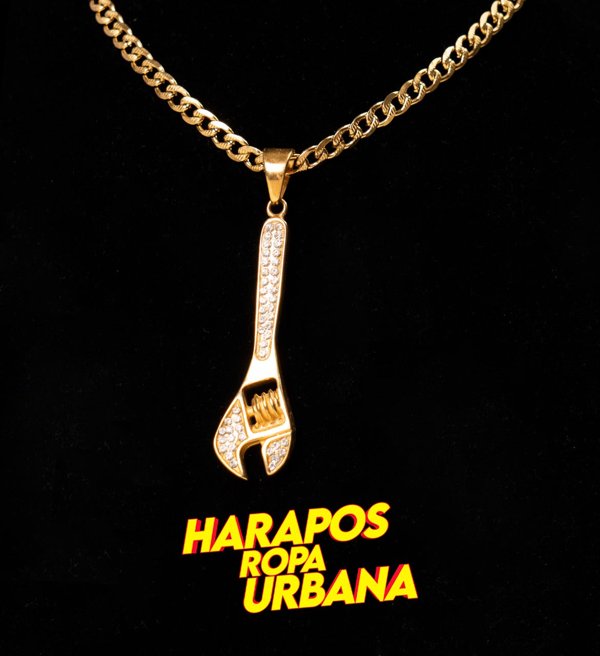 Cadena de acero mas dije de llave inglesa dorada