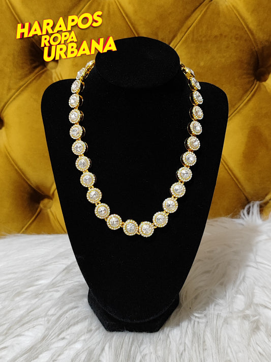 Cadena cubana dorada con eslabones redondos con diamantes