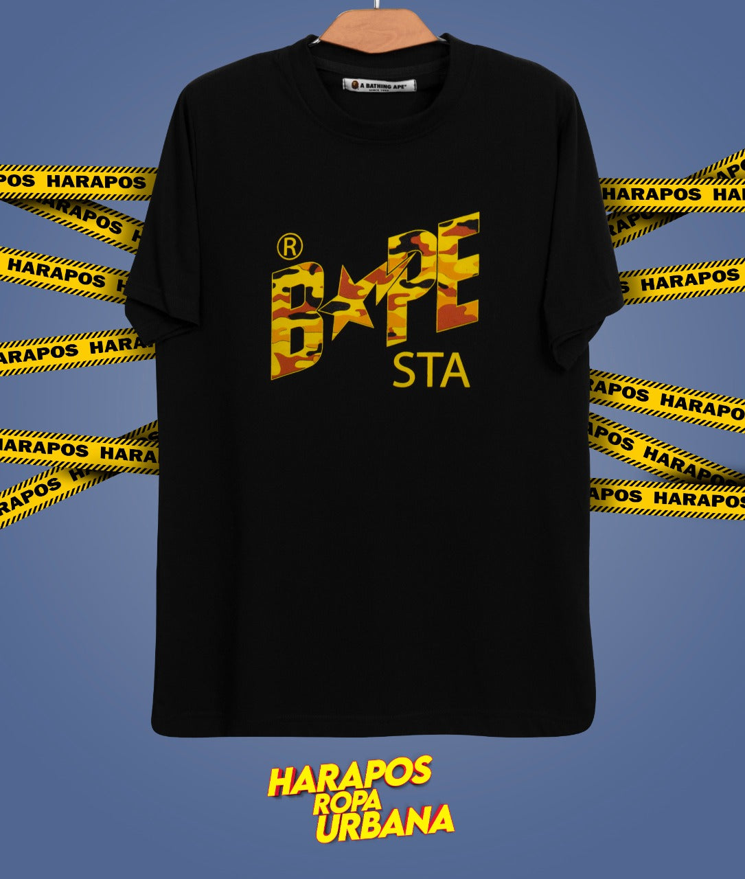 Polera bape negra letras amarillas