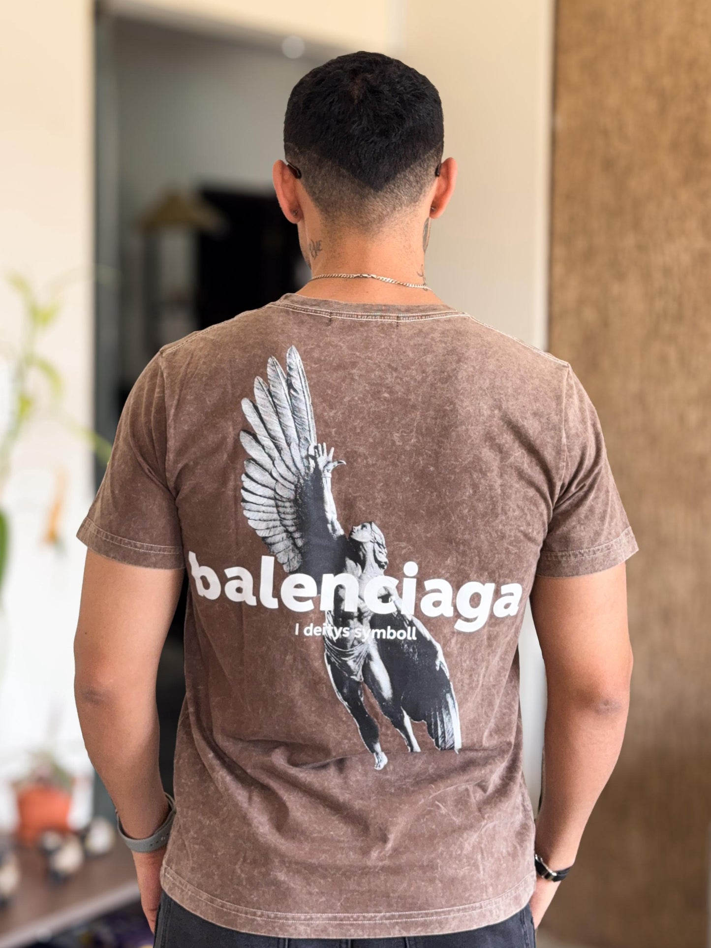 Polera Balenciaga Prelavada Angel cafe