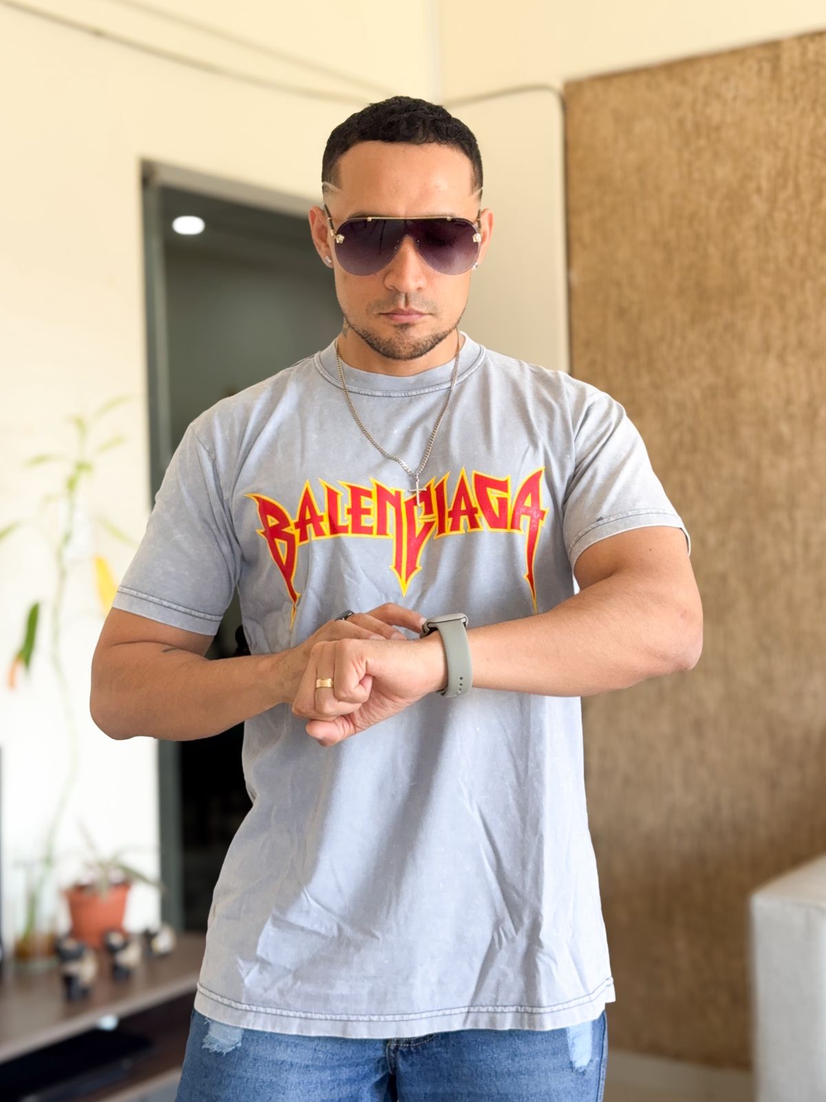 Polera balenciaga oversize prelavada ploma