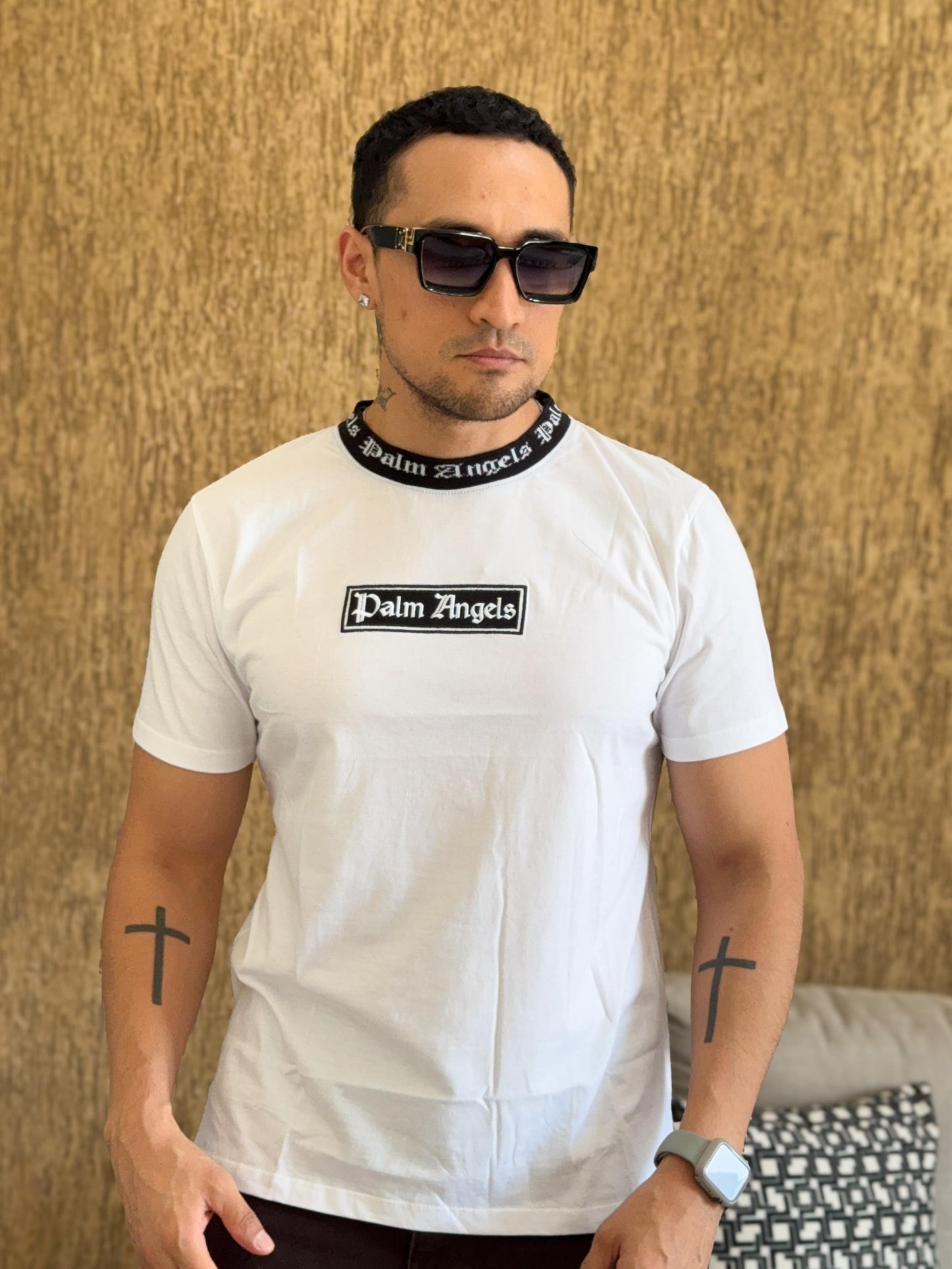 Polera palm angels blanco cuello de hilo logo rectangulo