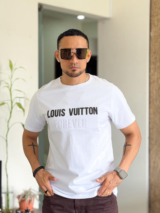 Polera louis vuitton blanca letras bordadas