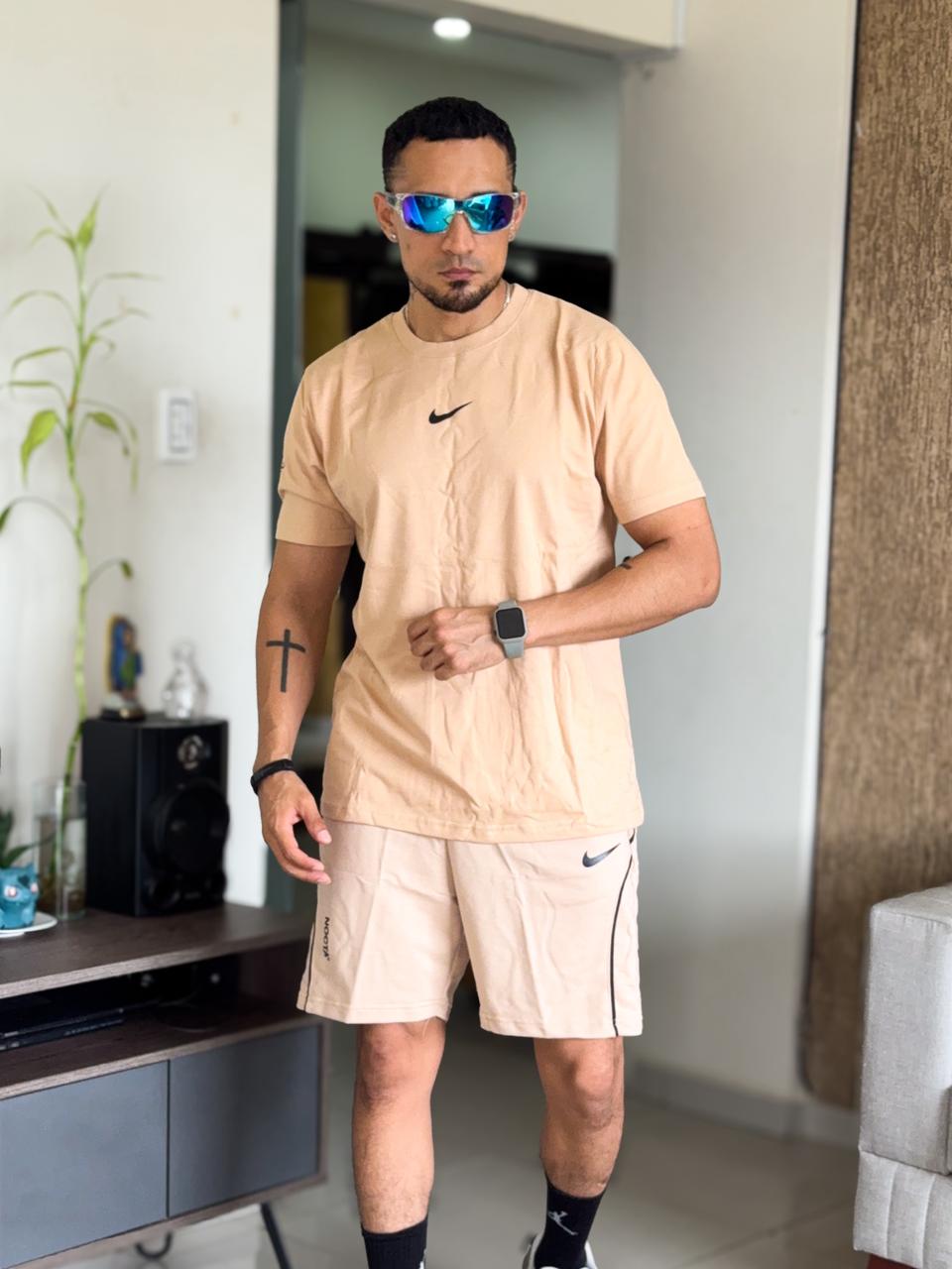 Conjunto de varano Nike nocta cafe