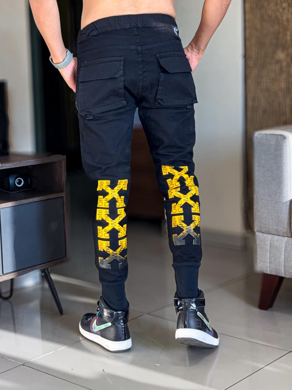 Jogger Off White negro-amarillo