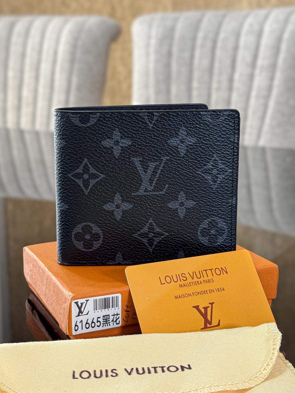 Billetera Premium Louis Vuitton Floreada negra