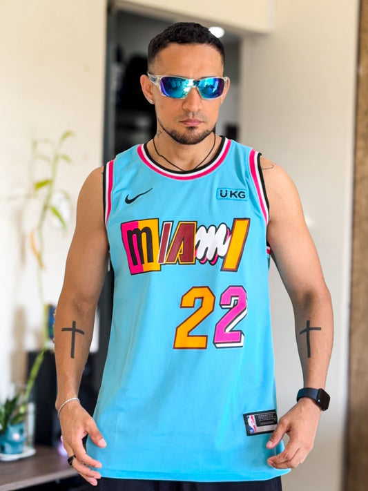 Solera Miami Happy Colors 22 Butler Celeste Premium Onplay