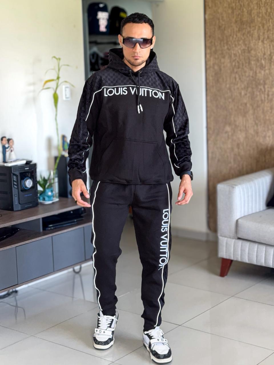 Deportivos de Invierno Louis Vuitton all Black con gamuza PREMIUM