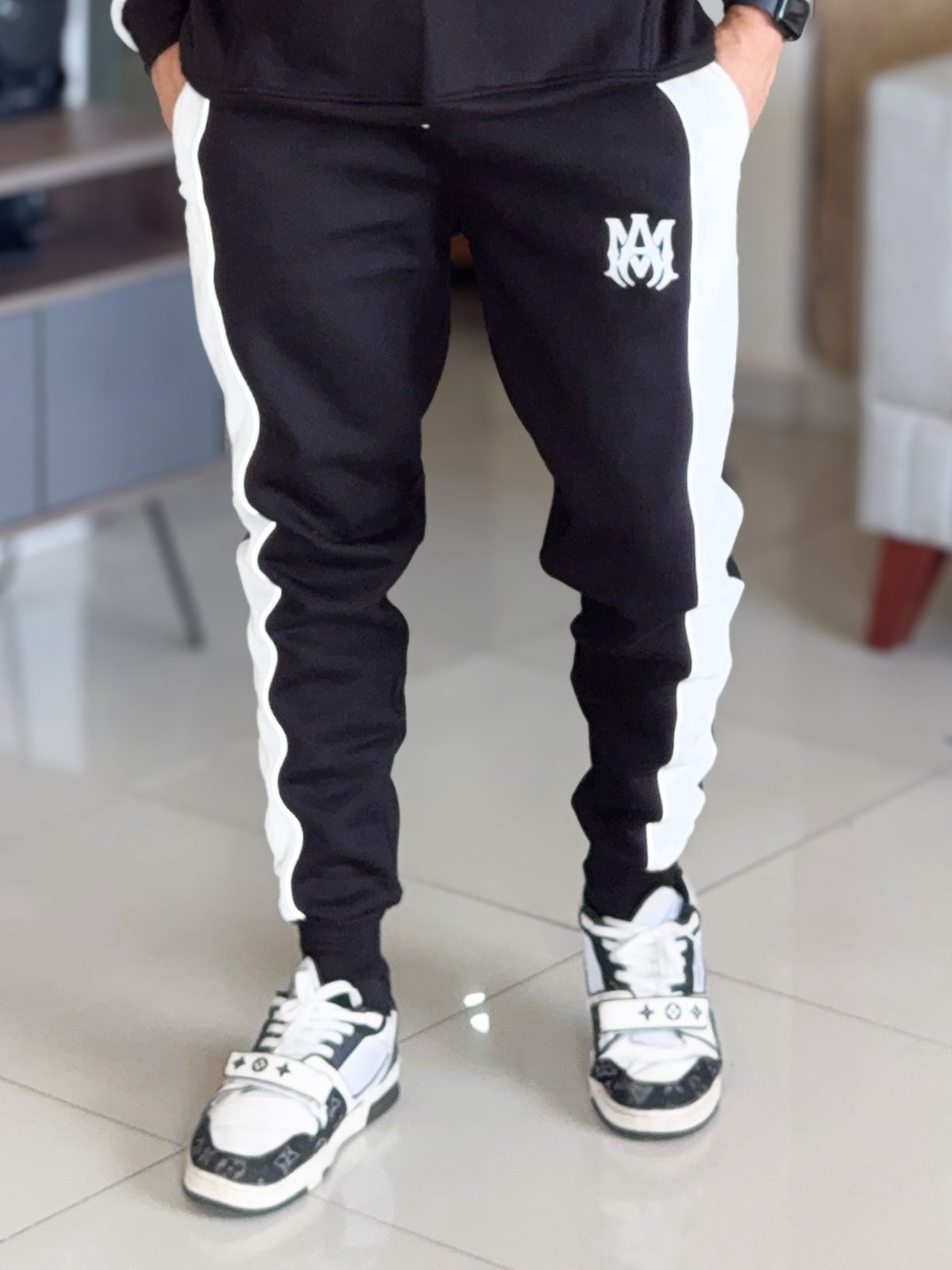 Deportivos de Invierno Amiri All Black & White con gamuza PREMIUM
