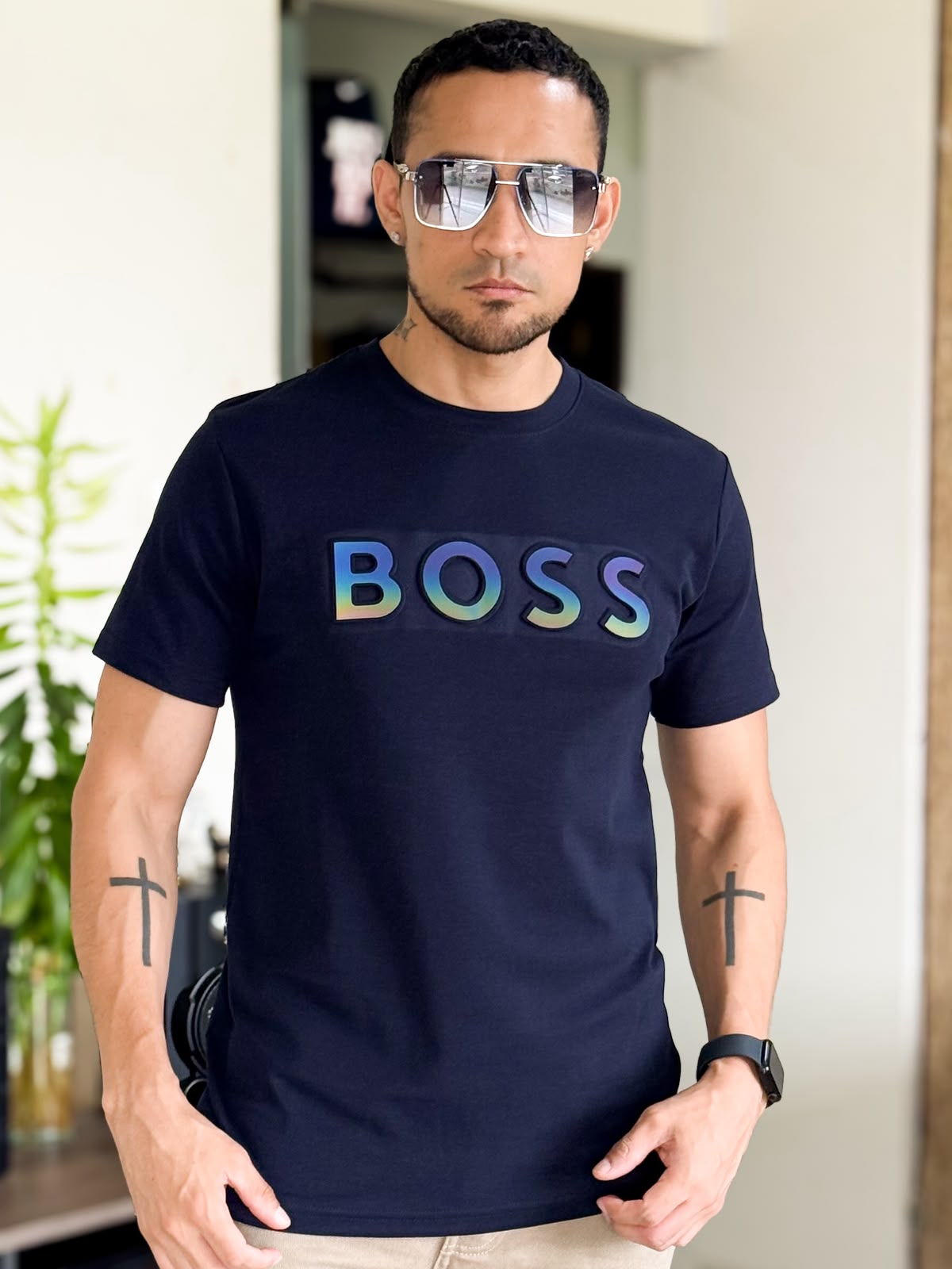 Polera HUGO BOSS premium logo holográfico azul