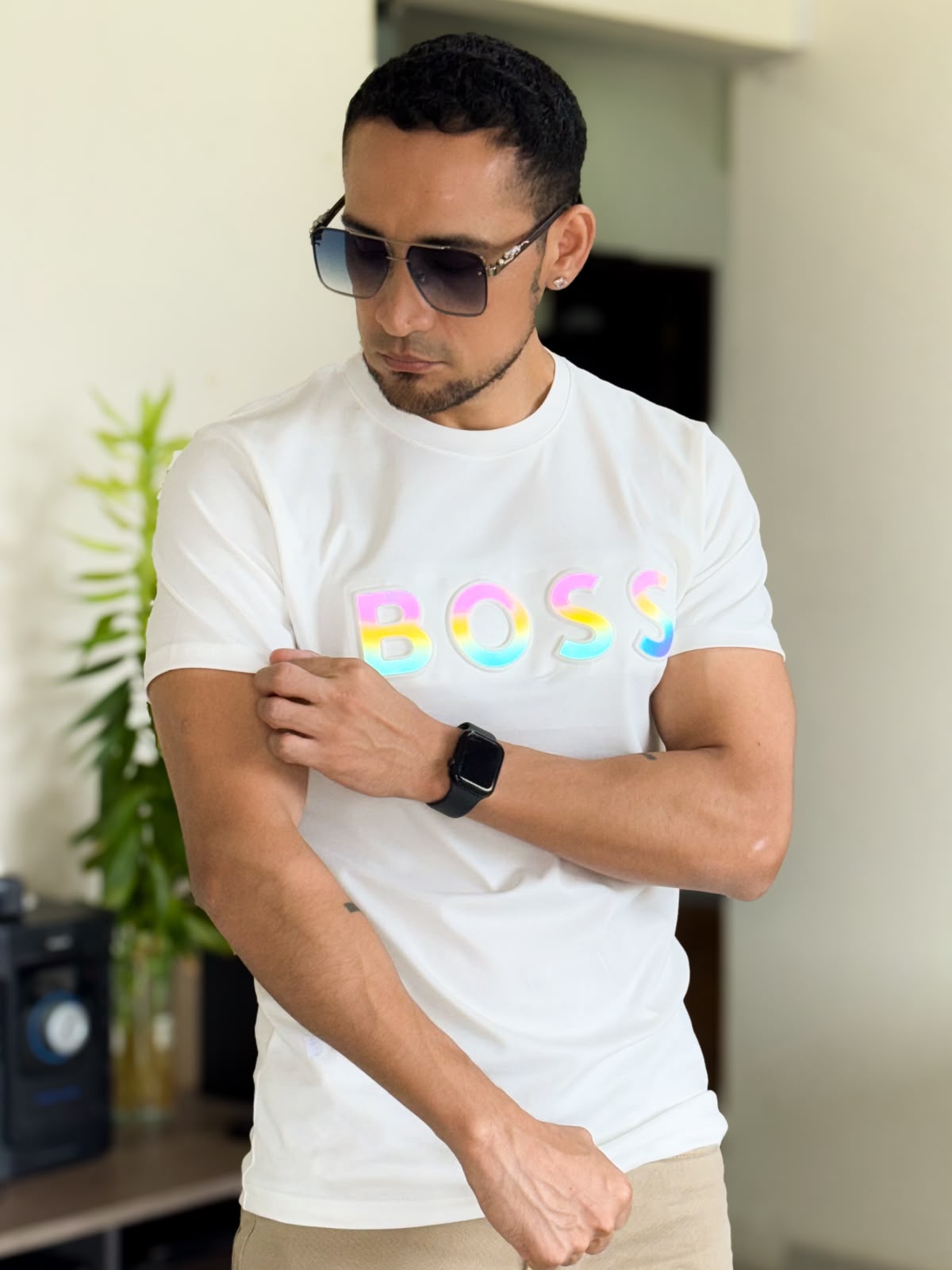 Polera HUGO BOSS premium logo holográfico blanca