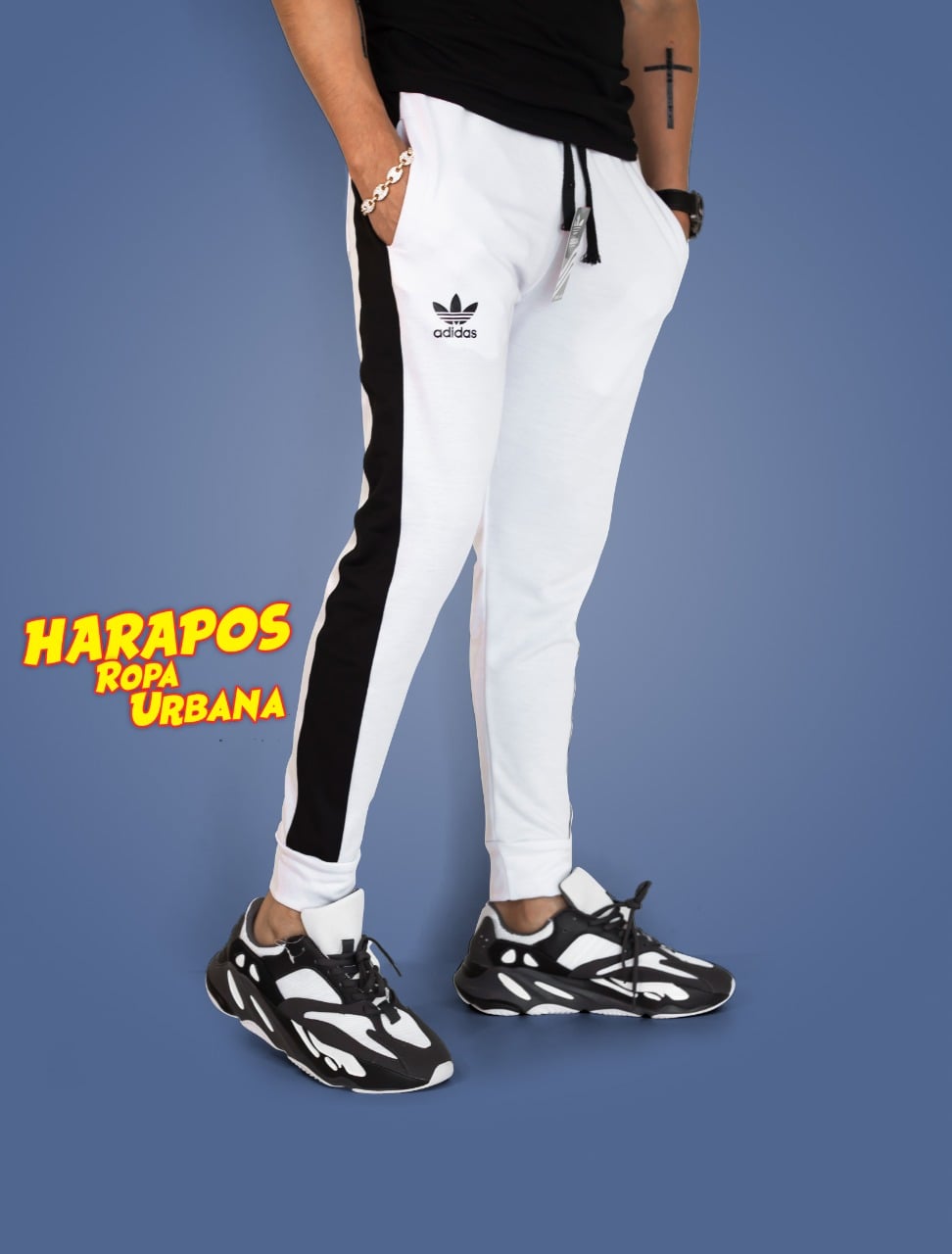 Buso adidas blanco con franja lateral negra