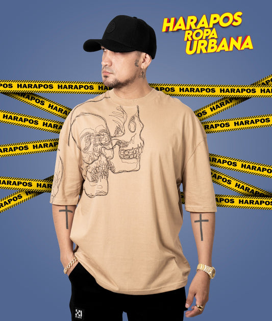 Polera Zara crema con calavera oversize