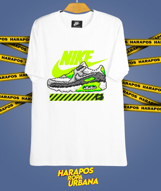 Polera Nike blanca zapatilla verde neon