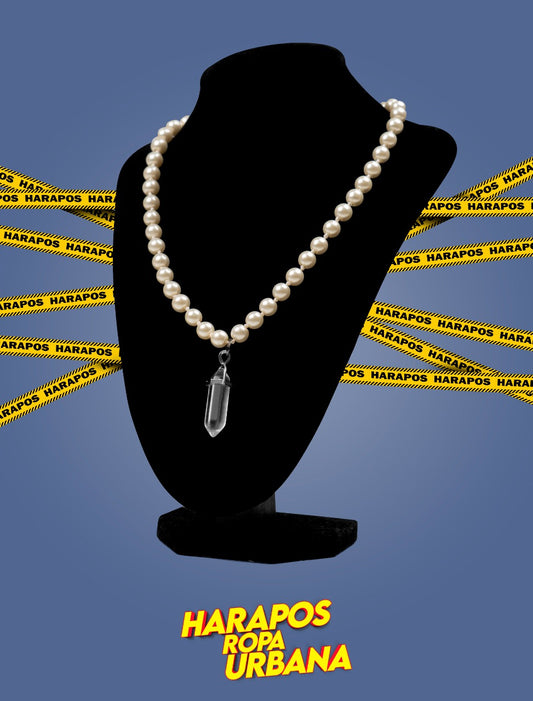 Cadena de perlas blancas con cuarzo transparente