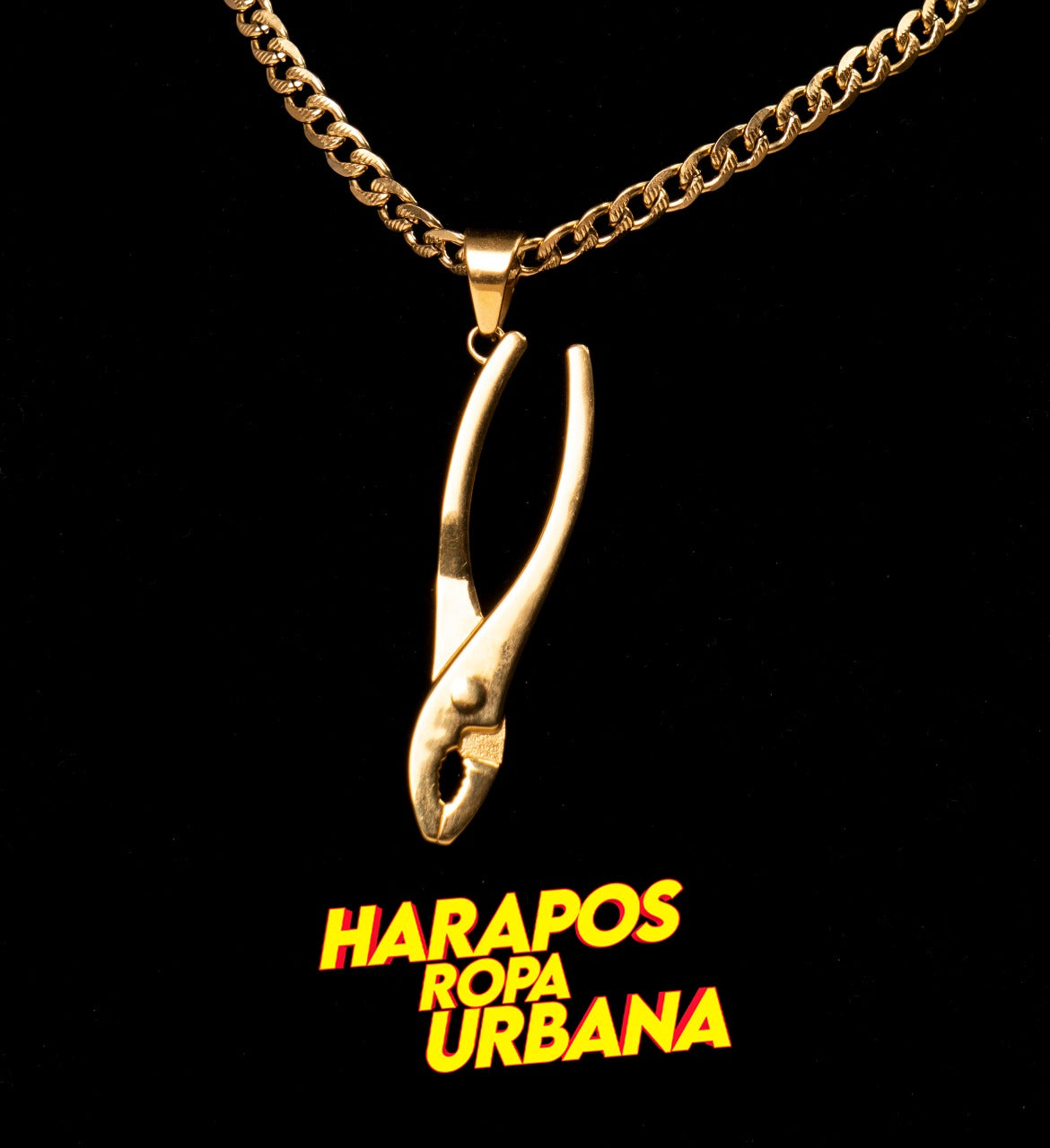 Cadena acero y dije alicate dorada