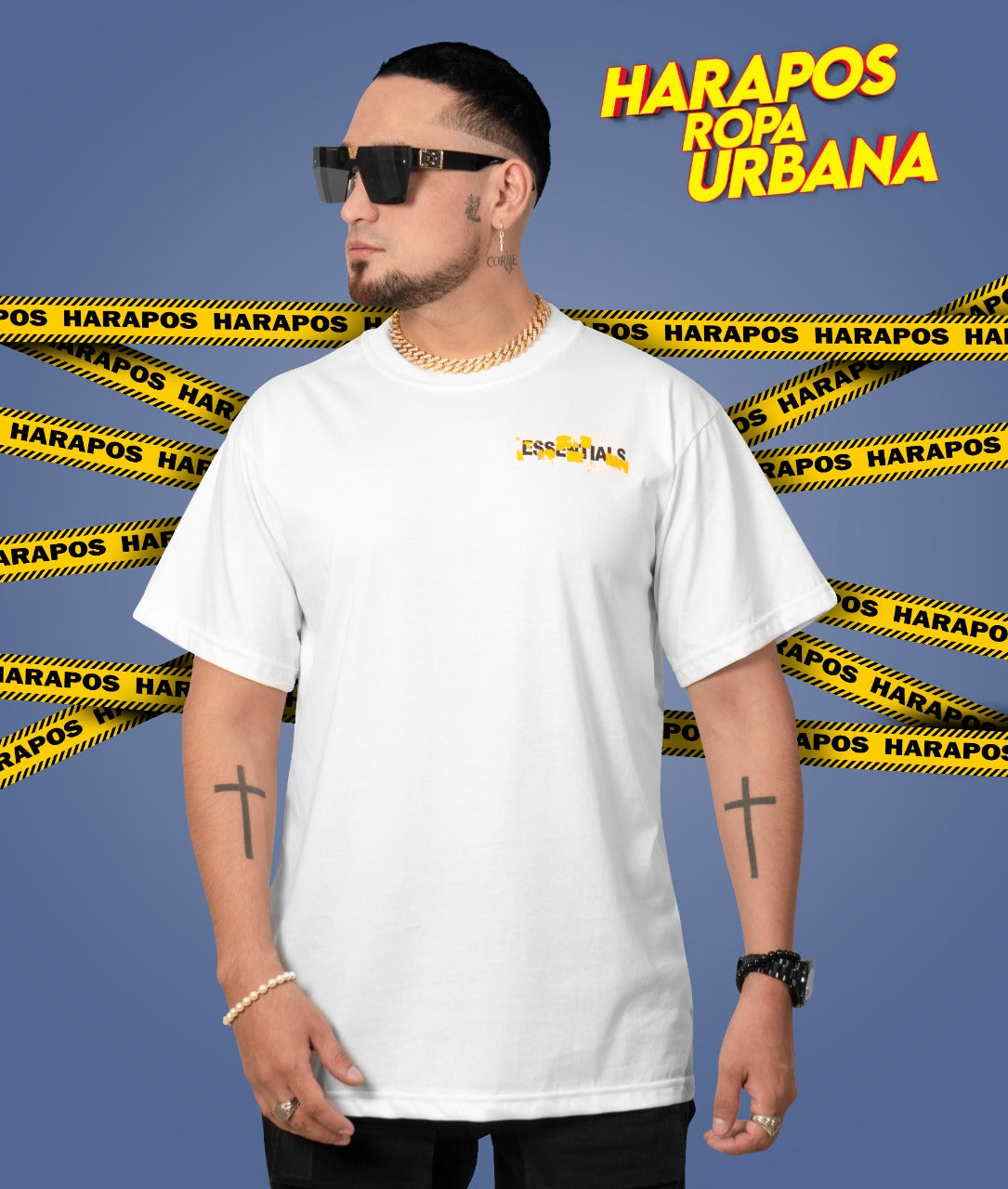 Polera essentials oversize blanca letras con detalles amarillos