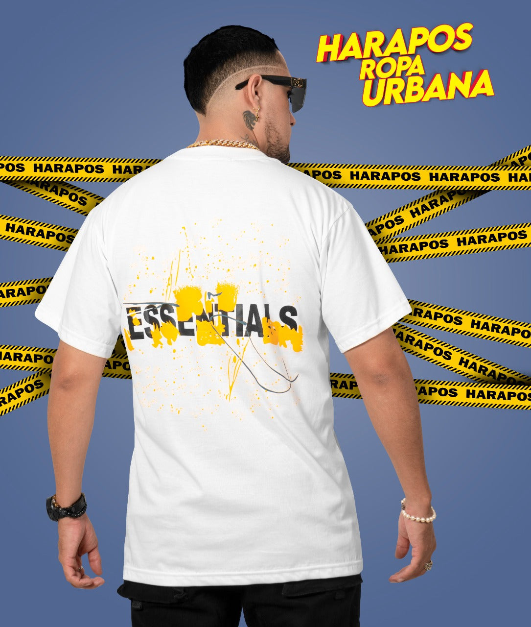 Polera essentials oversize blanca letras con detalles amarillos