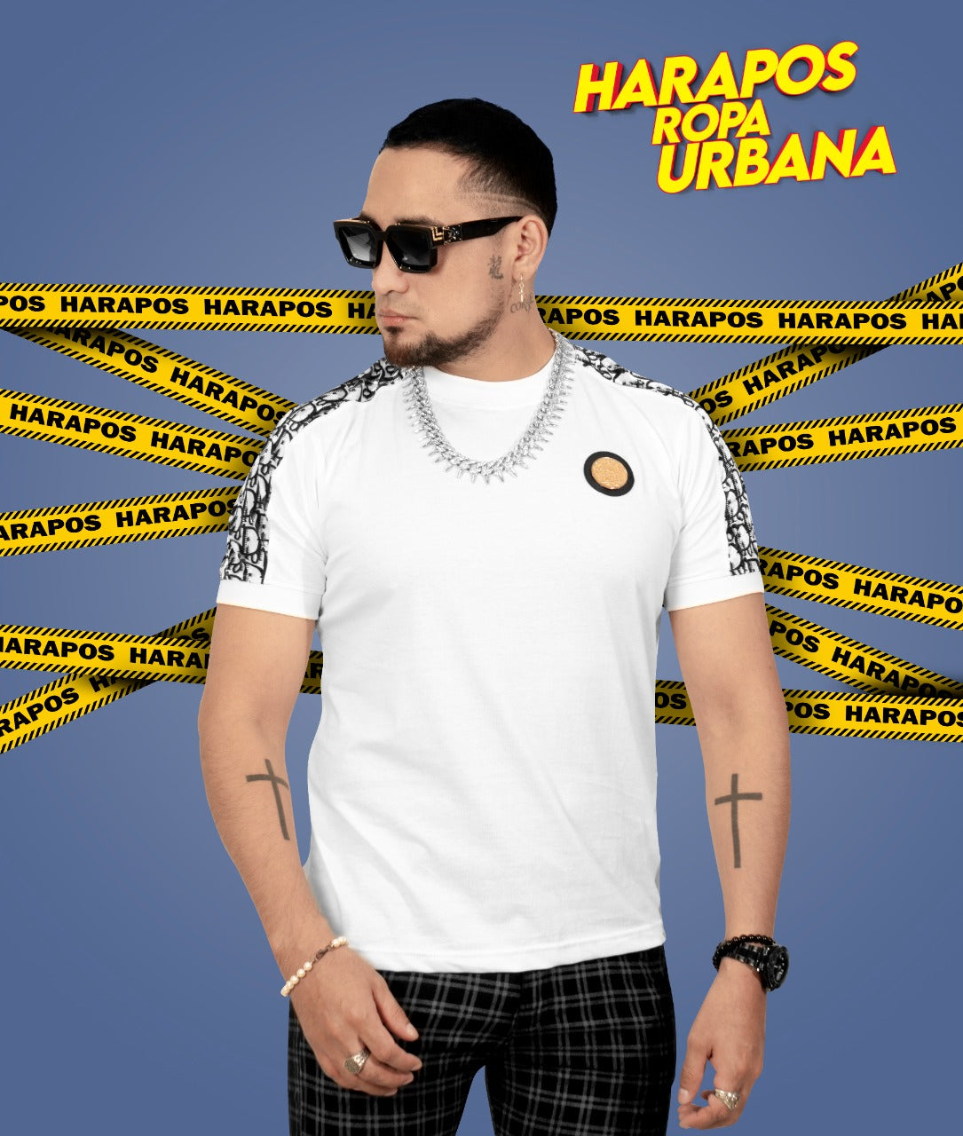 Polera dior blanca con detalles en los hombros