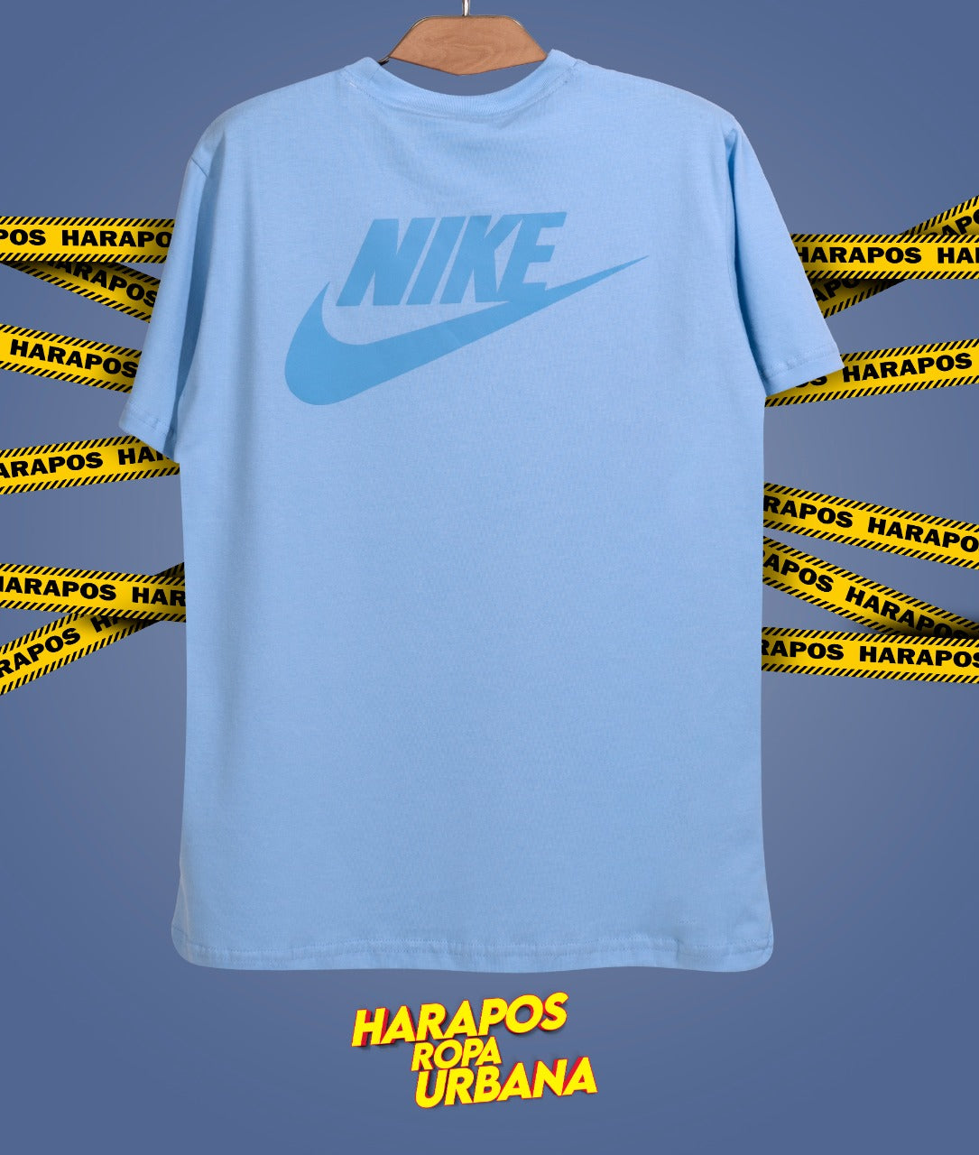Polera nike celeste swoosh pequeño al frente