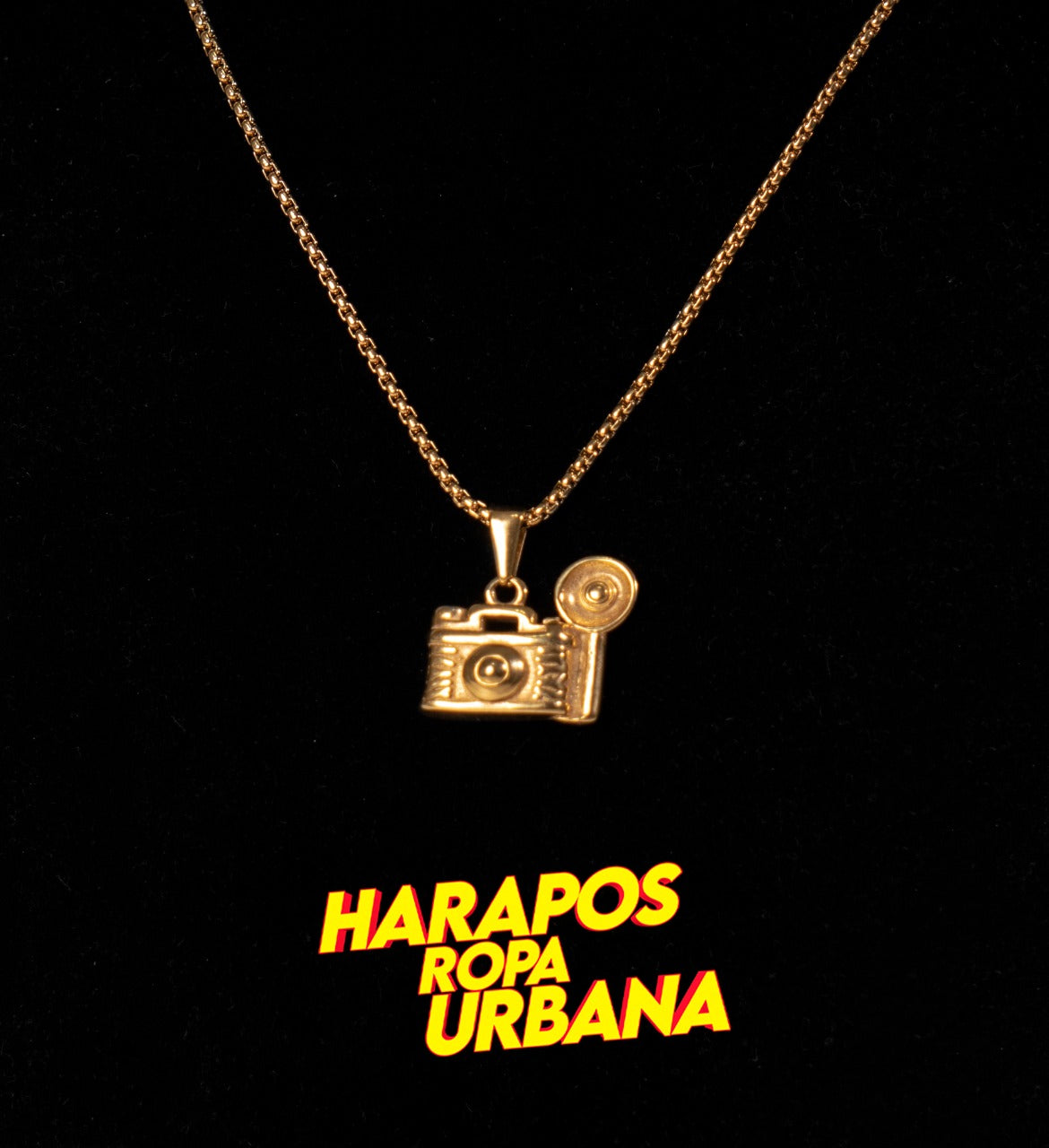 Juego de cadena dorada mas dije camara fotografica