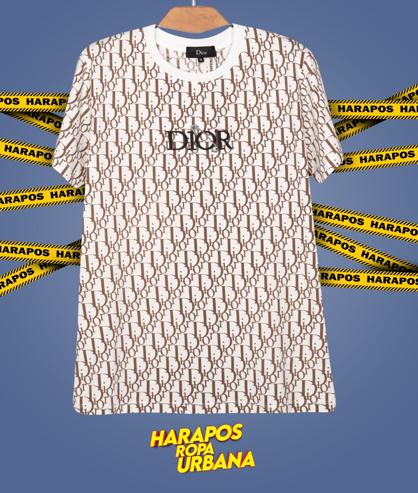 Polera Dior blanca con el logo bordado y letras